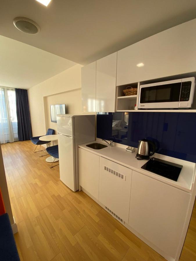 Apartments Batumi Studio V Bagian luar foto
